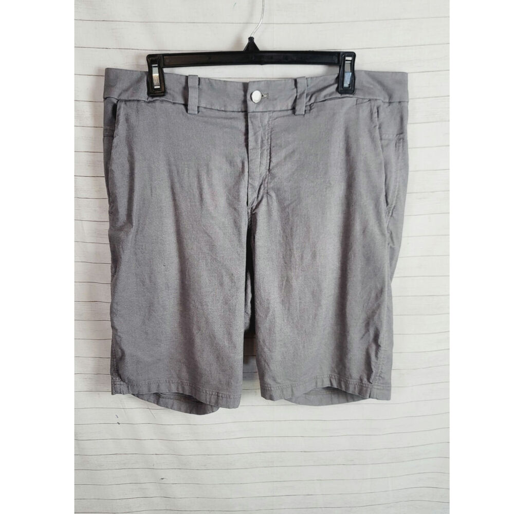 Lululemon Commission Chino Short Qwick Oxford 9" in Dark Ash Gray, sz 34